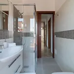 Italianflat - Via Adami, 3 Bedroom Flat, Free Parking 아파트