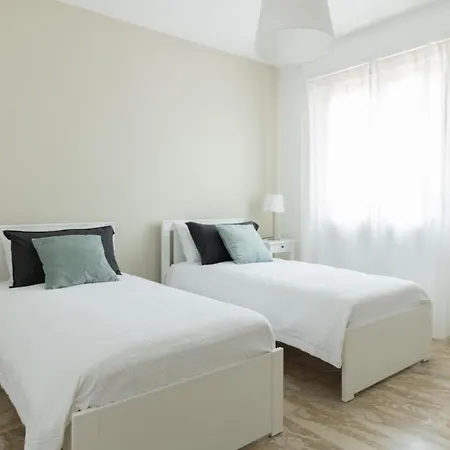 Italianflat - Via Adami, 3 Bedroom Flat, Free Parking