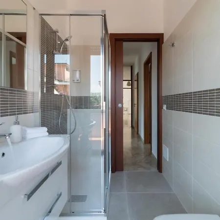 Italianflat - Via Adami, 3 Bedroom Flat, Free Parking Apartament