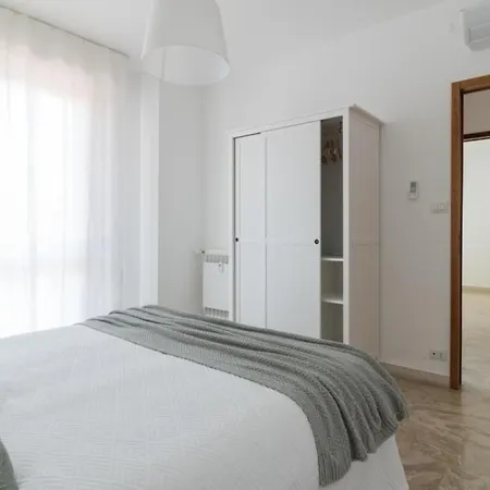 Italianflat - Via Adami, 3 Bedroom Flat, Free Parking * Verona