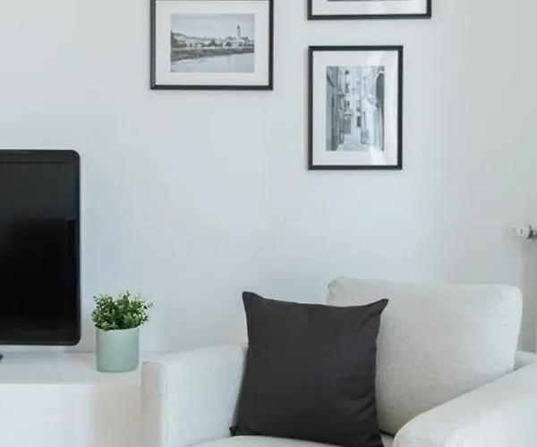 Italianflat - Via Adami, 3 Bedroom Flat, Free Parking * Verona