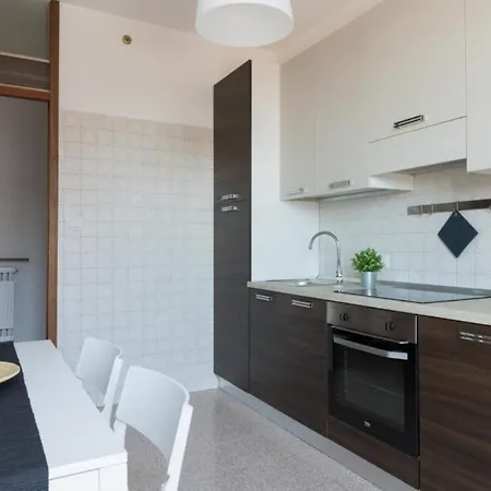 Διαμέρισμα Italianflat - Via Adami, 3 Bedroom Flat, Free Parking